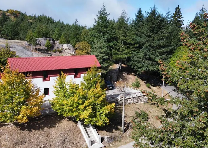 Golden Mountain, Nature House Manteigas